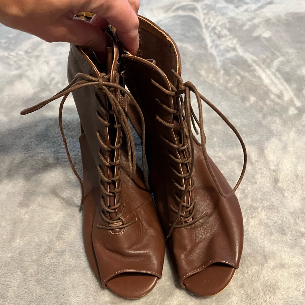 NWOT Marais USA Vegan Leather Brown Lace Front, Side Zip Open Toe & Heel Booties